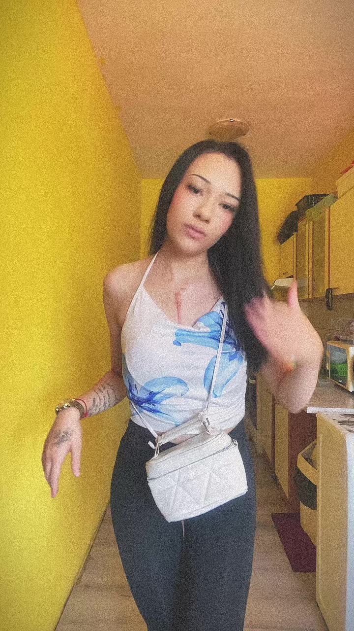 @polhosova