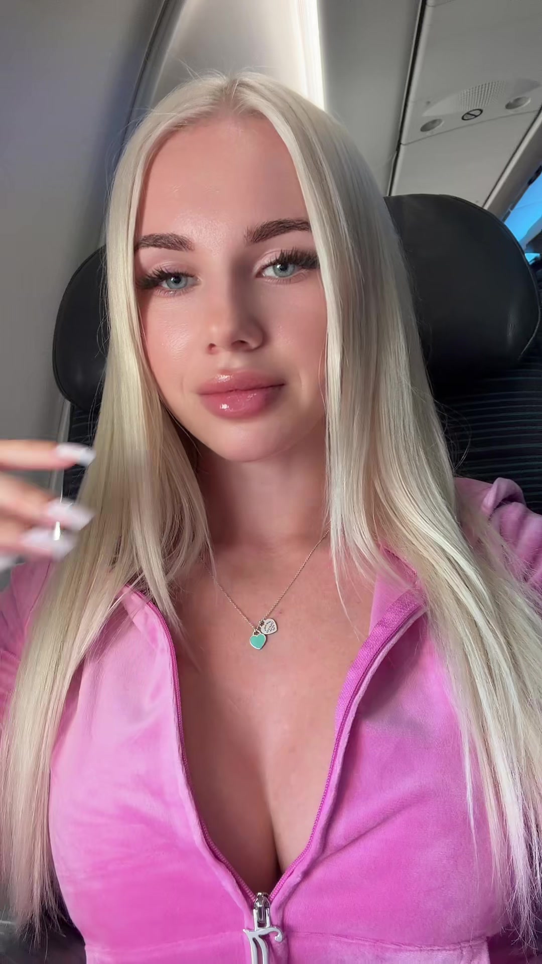 @Slavicblondexoxo