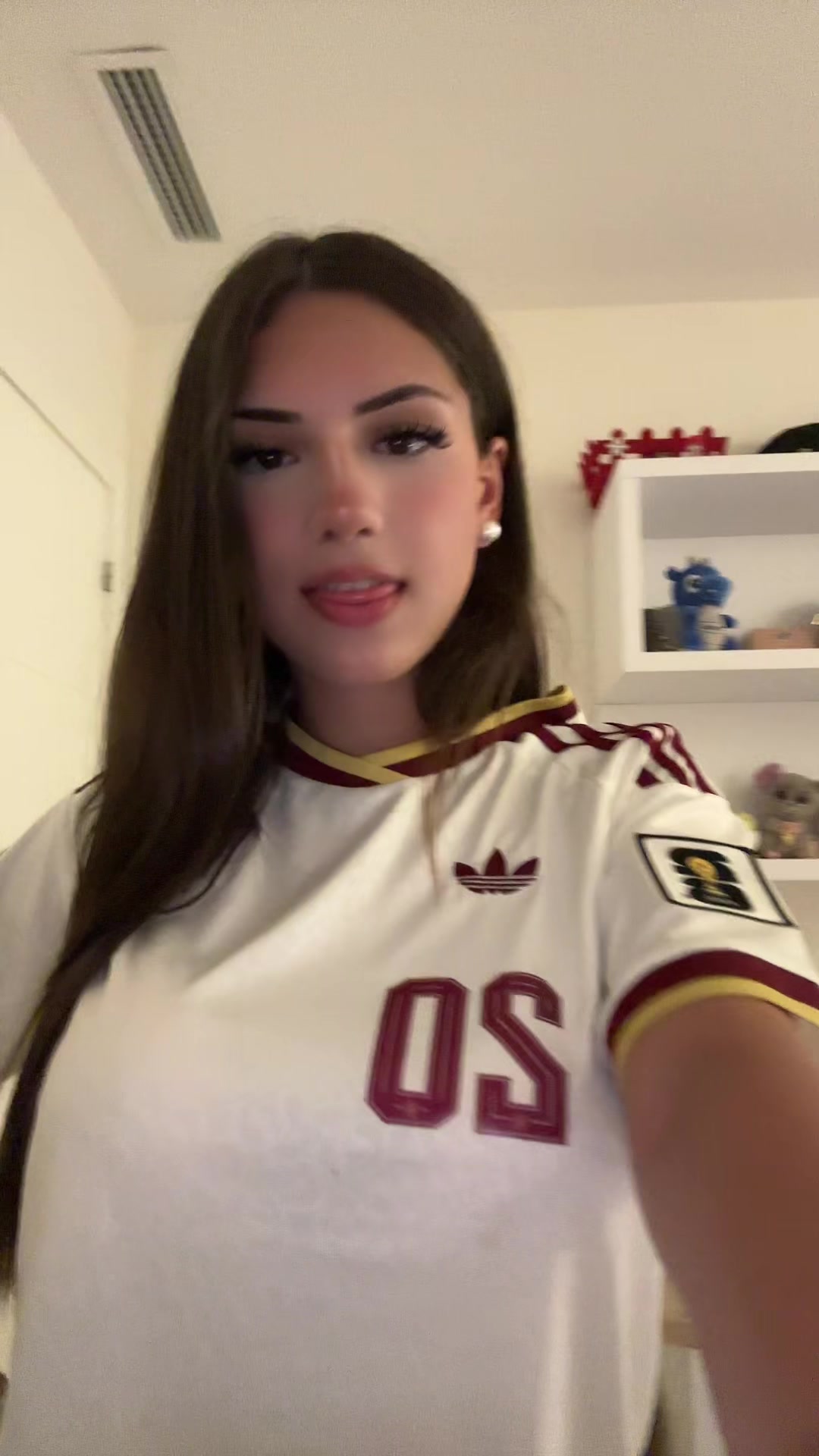 @🦦