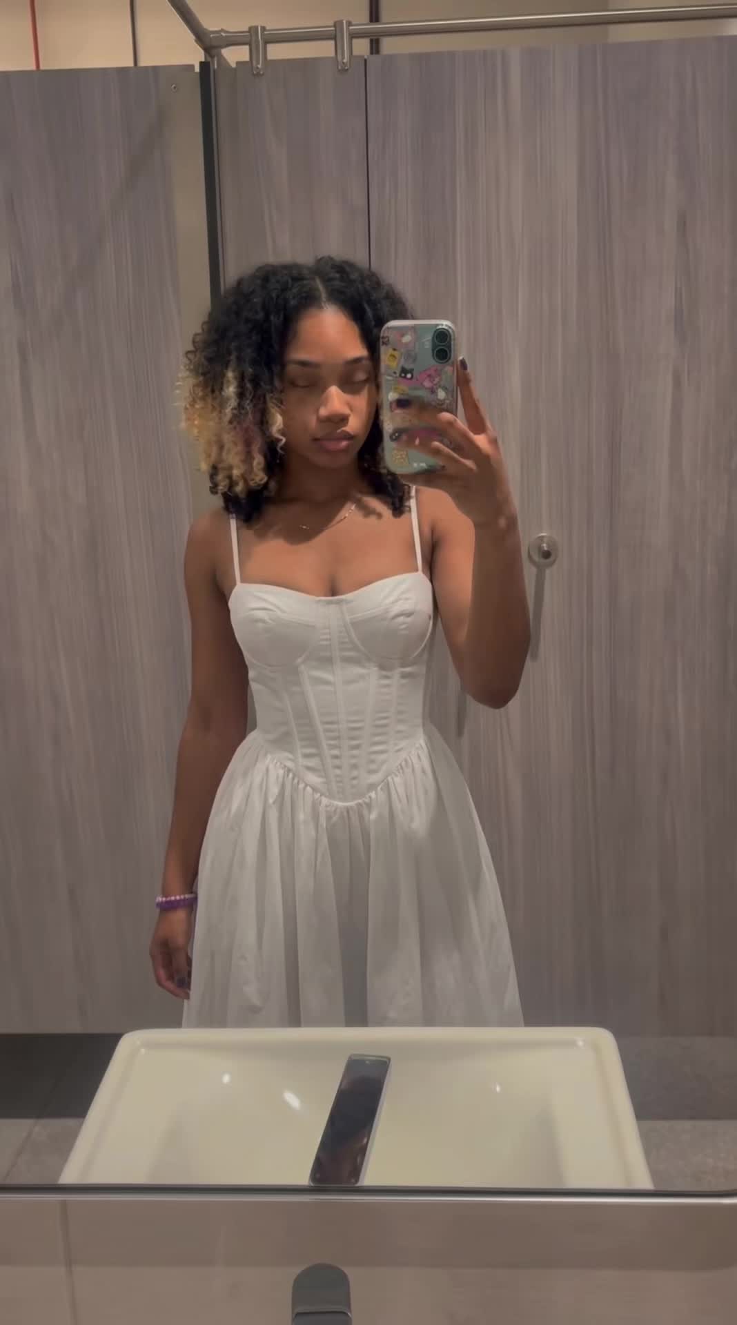 @itslaylasena