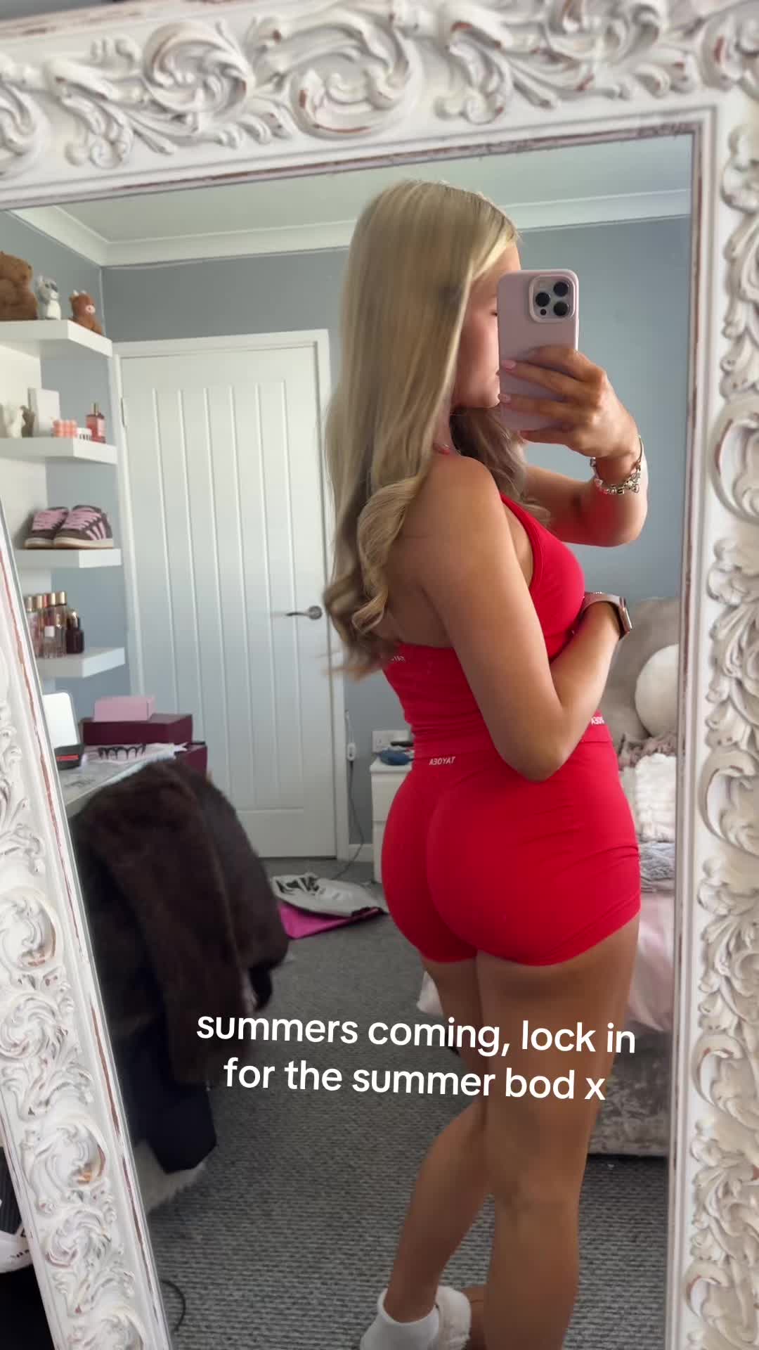 @eves x