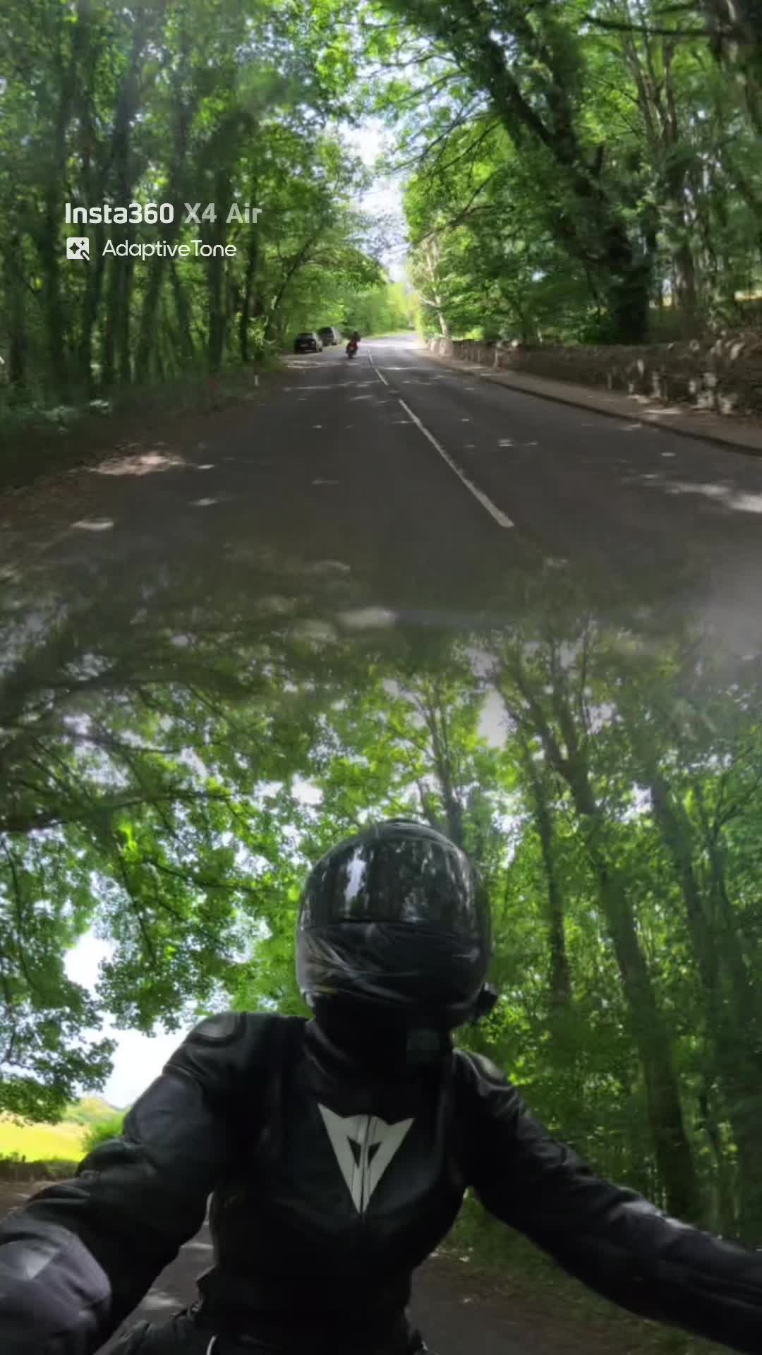 @LivyZed🏍️