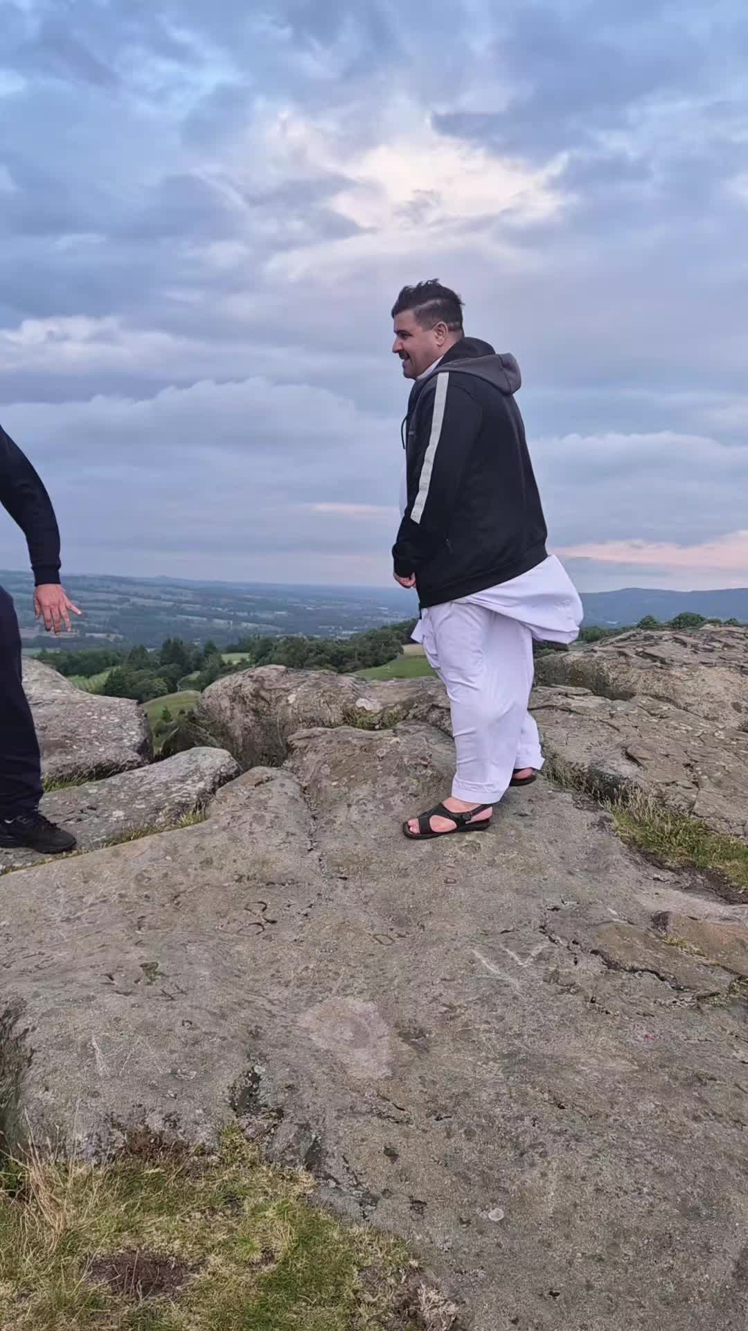 @malangi Dera