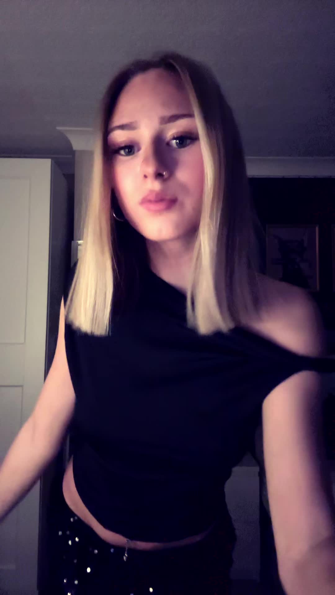 @ella