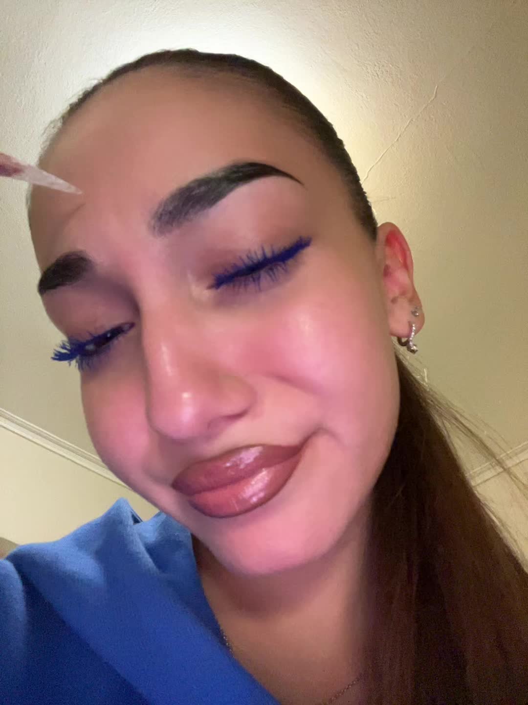 @Angiee