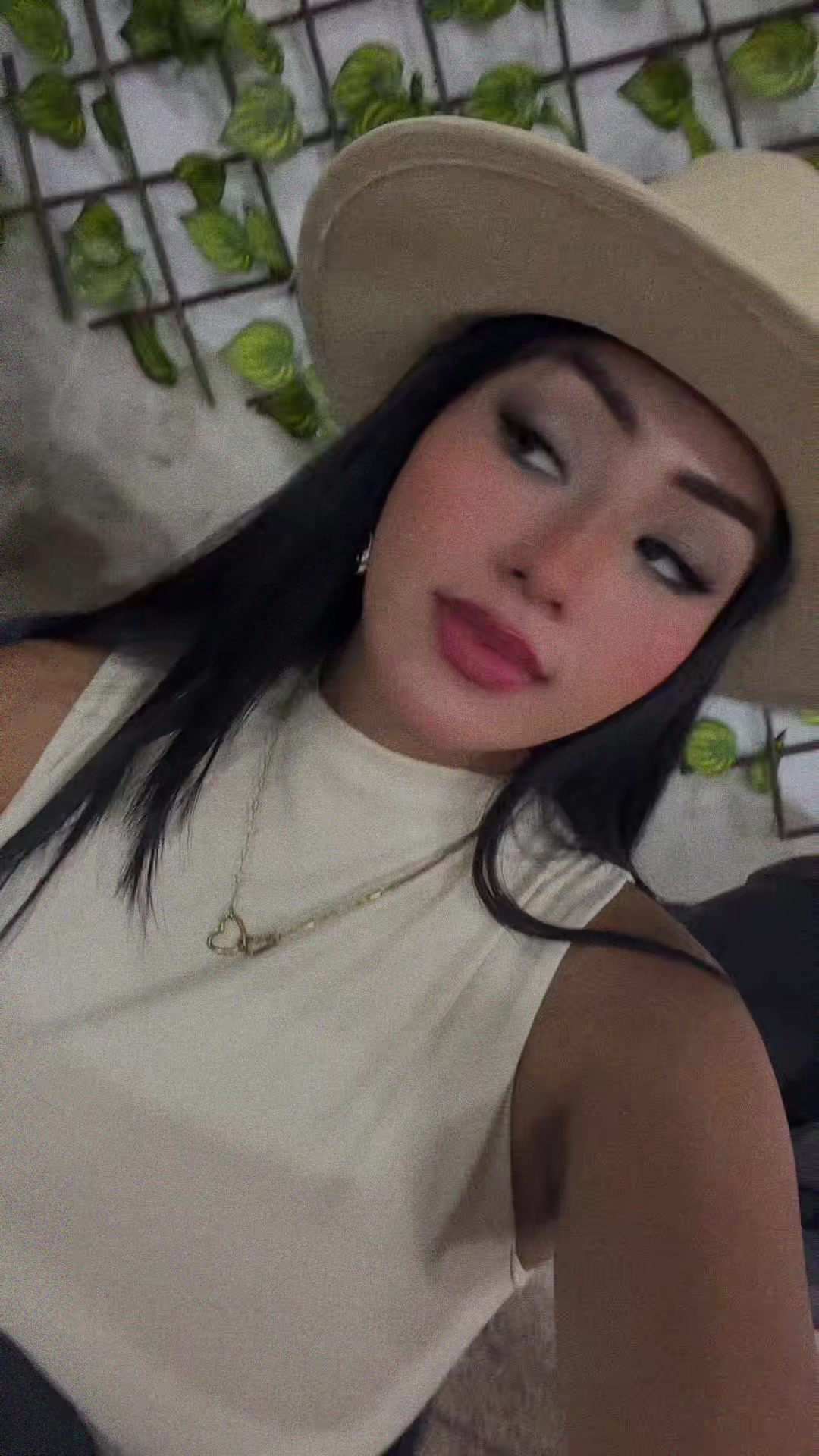 @GABRIELA CELESTE