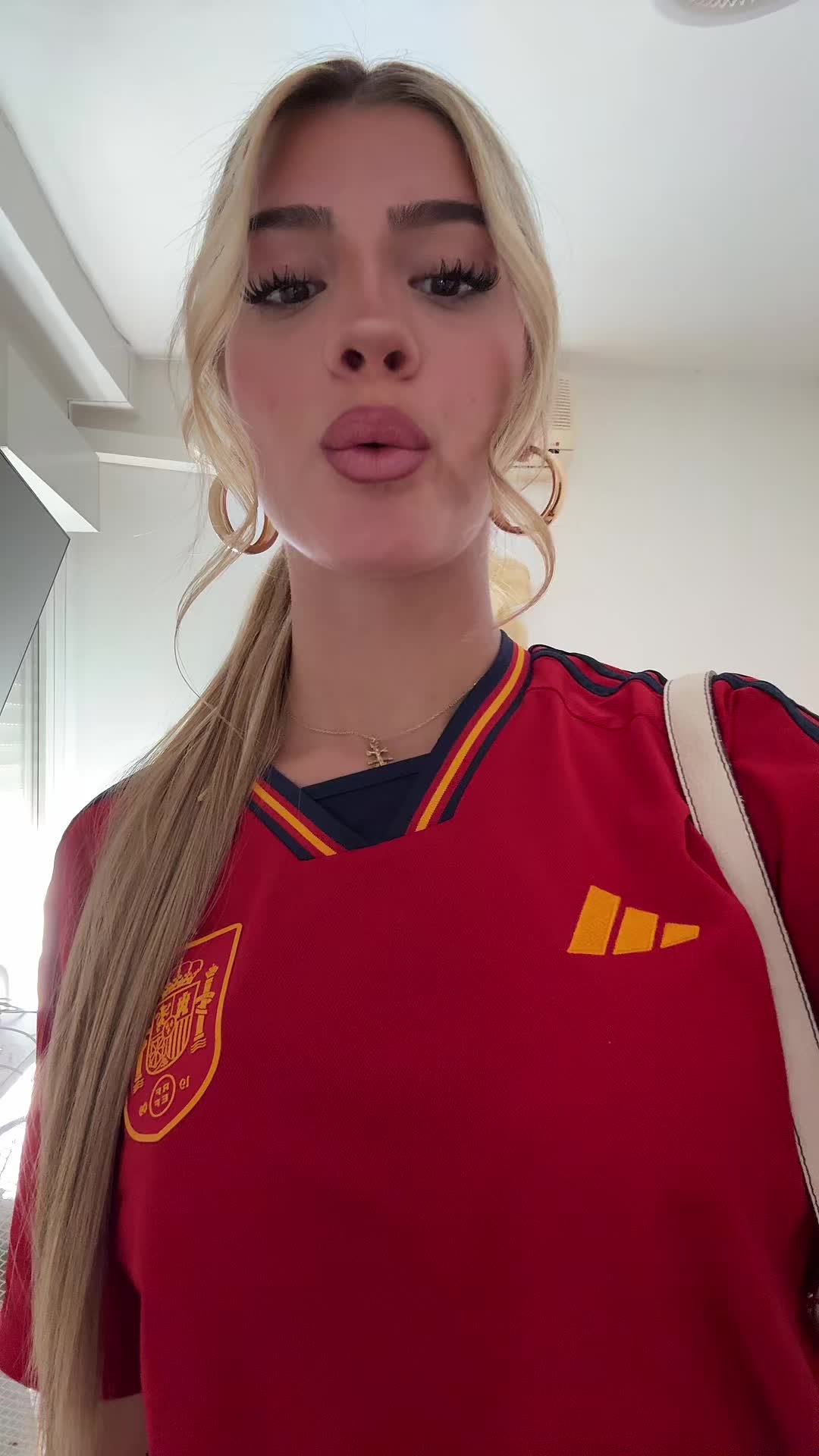 @evit&alpha;