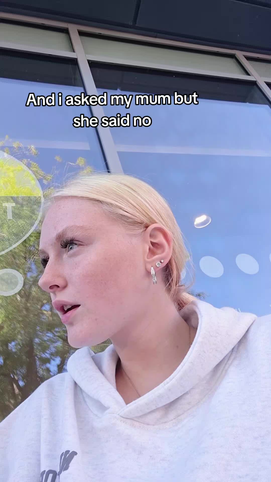 @AnnieLee