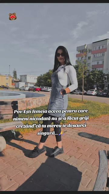 @🥀🖤Ella⚰️🪦