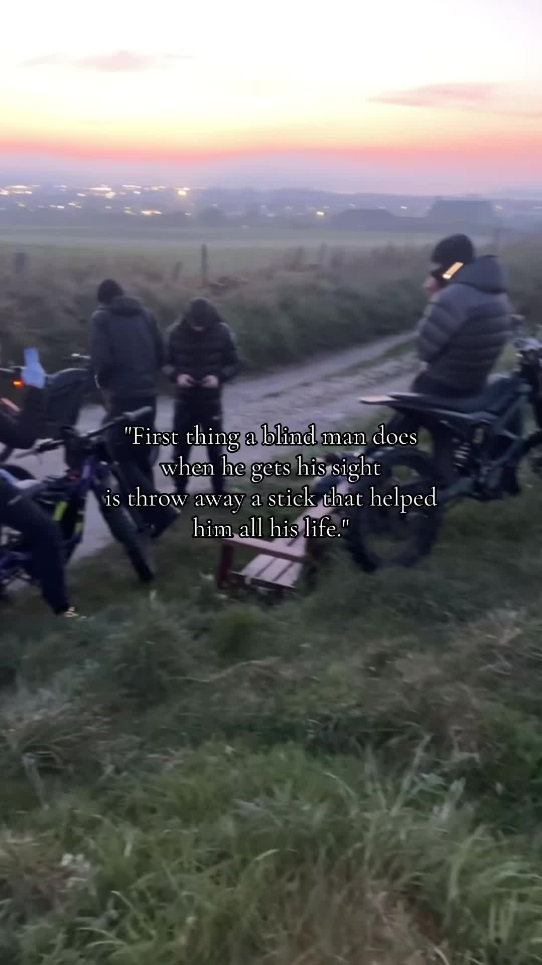 @viralvidsuno🥷🇬🇧