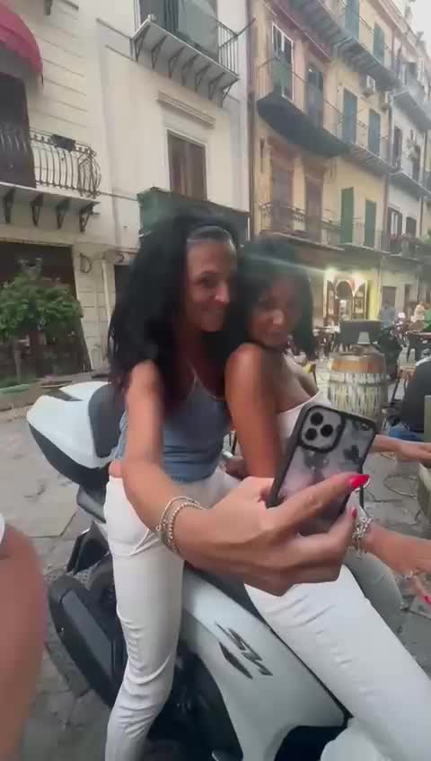 @Mariangela Vullo