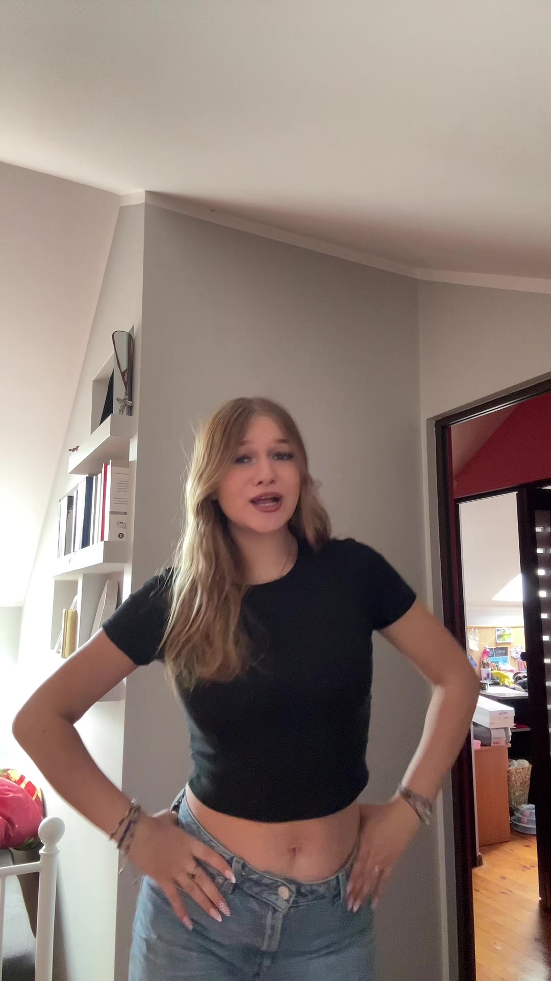 @AiluJ <3
