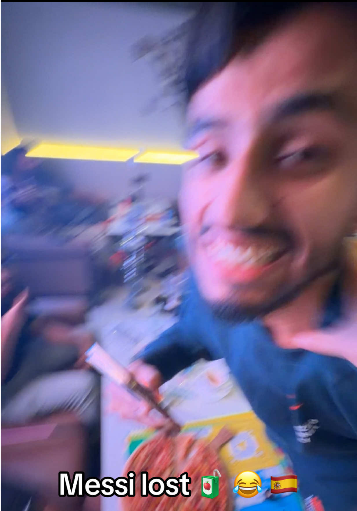 @rockyrollaymain