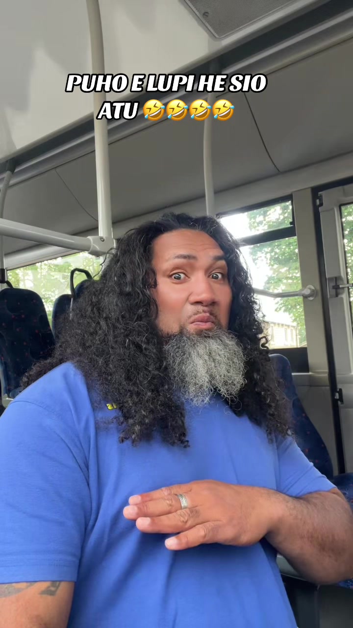 @Dancing Bus Driver 🇹🇴❤️💛🖤