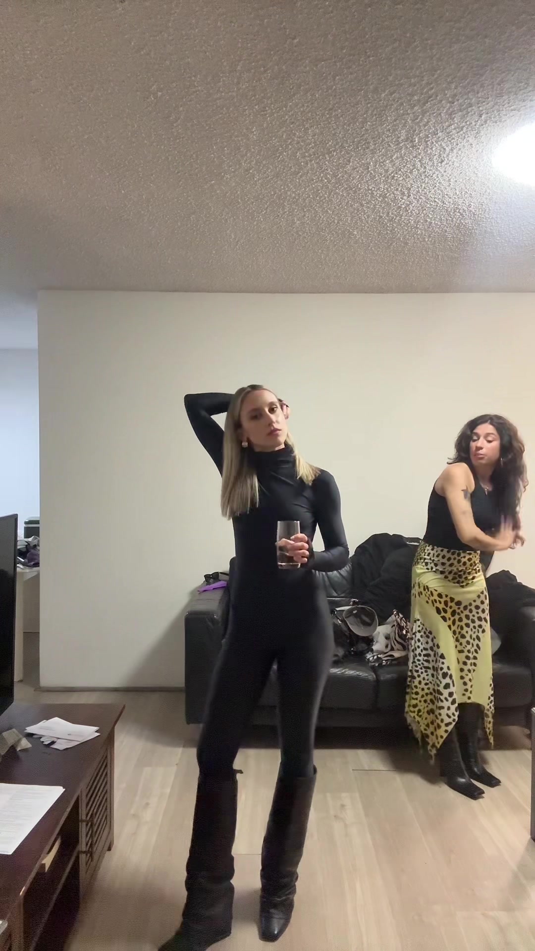 @ELENA👸🏼
