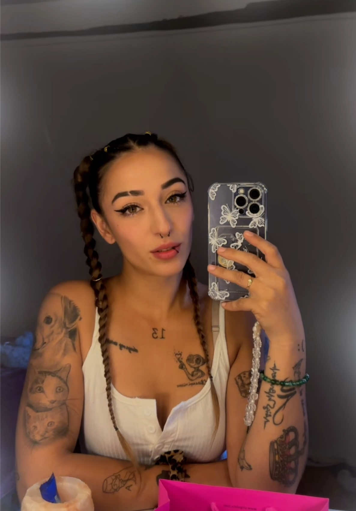@Mooreeniika Siin Maa