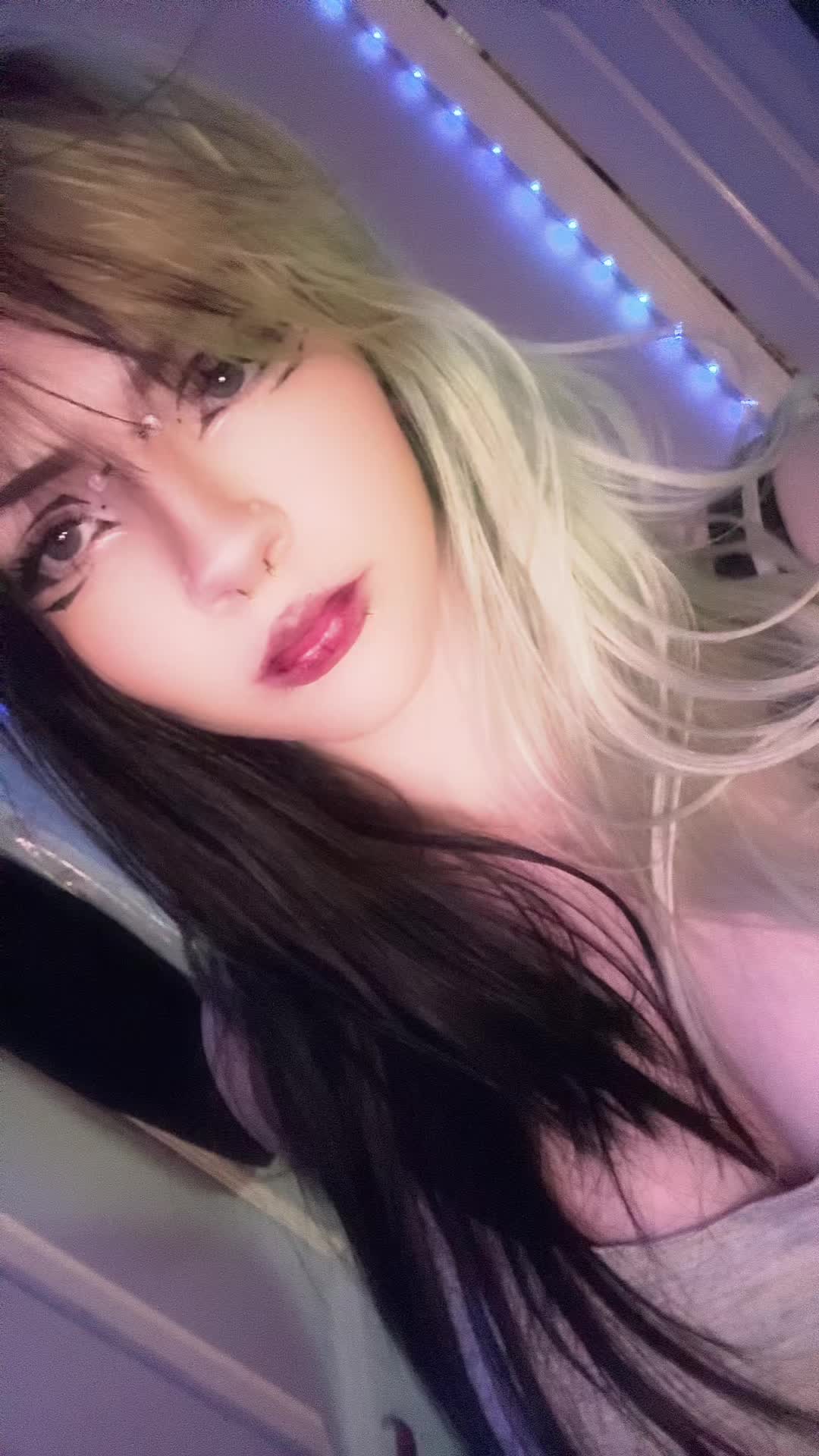 @Kit_kat_o7