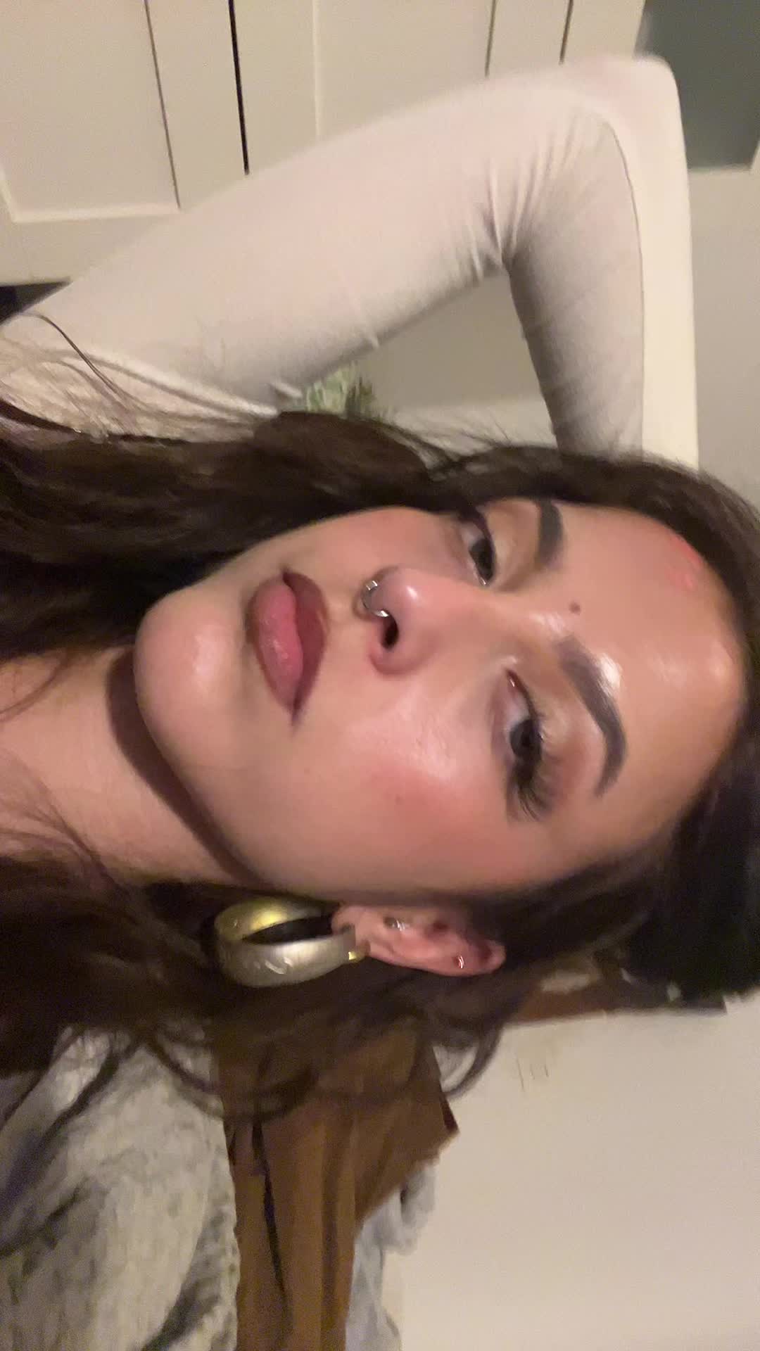 @lajenni4friends