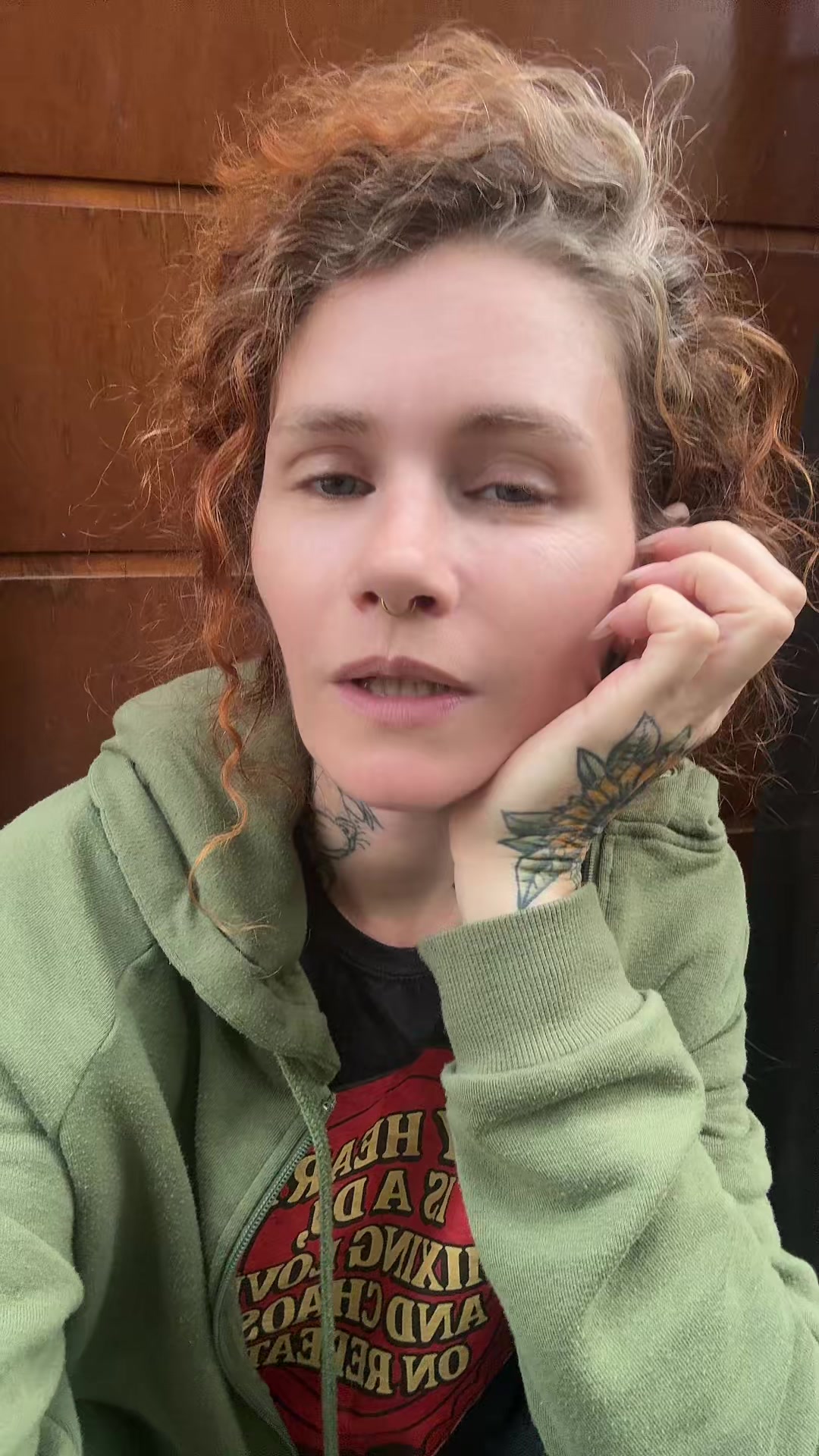 @Curlyhairwithtattoos