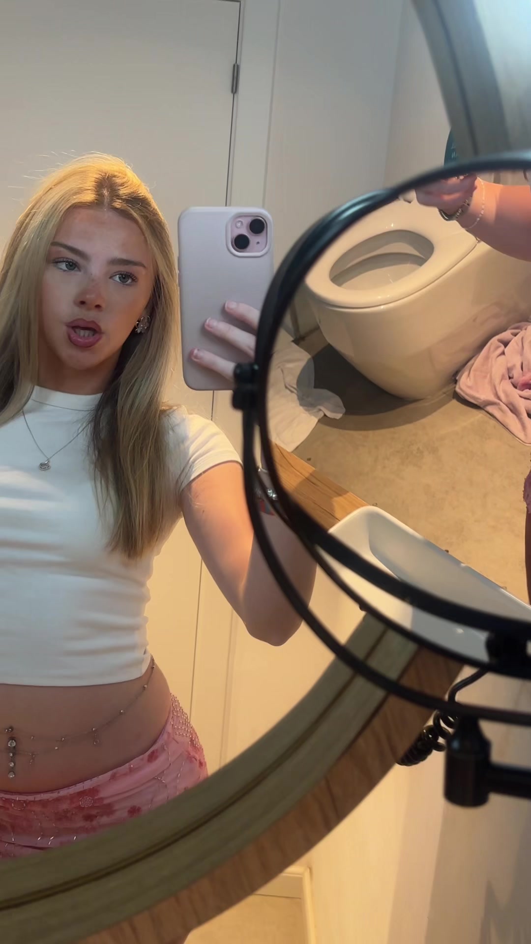 @lo