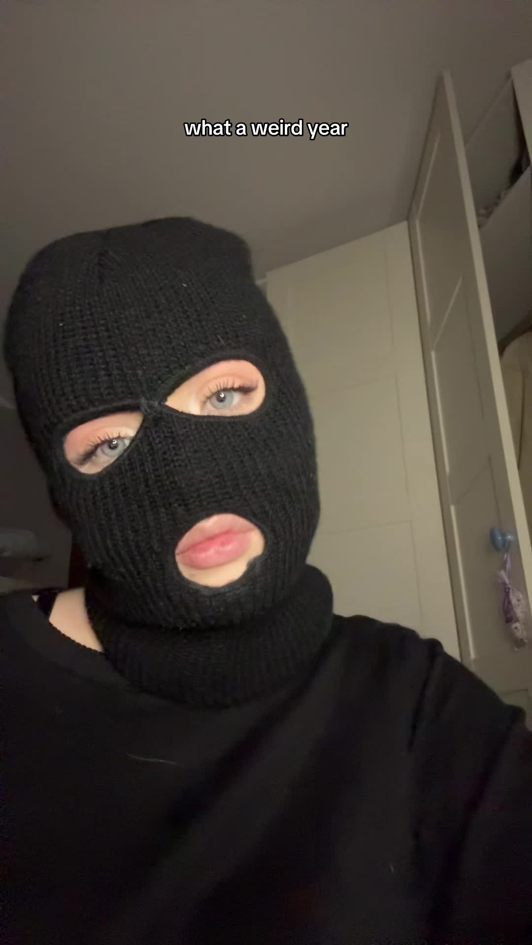 @🖤