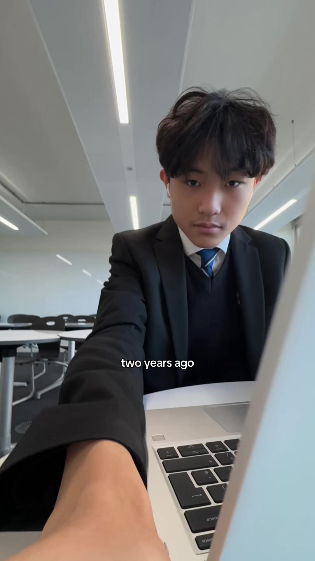@yue