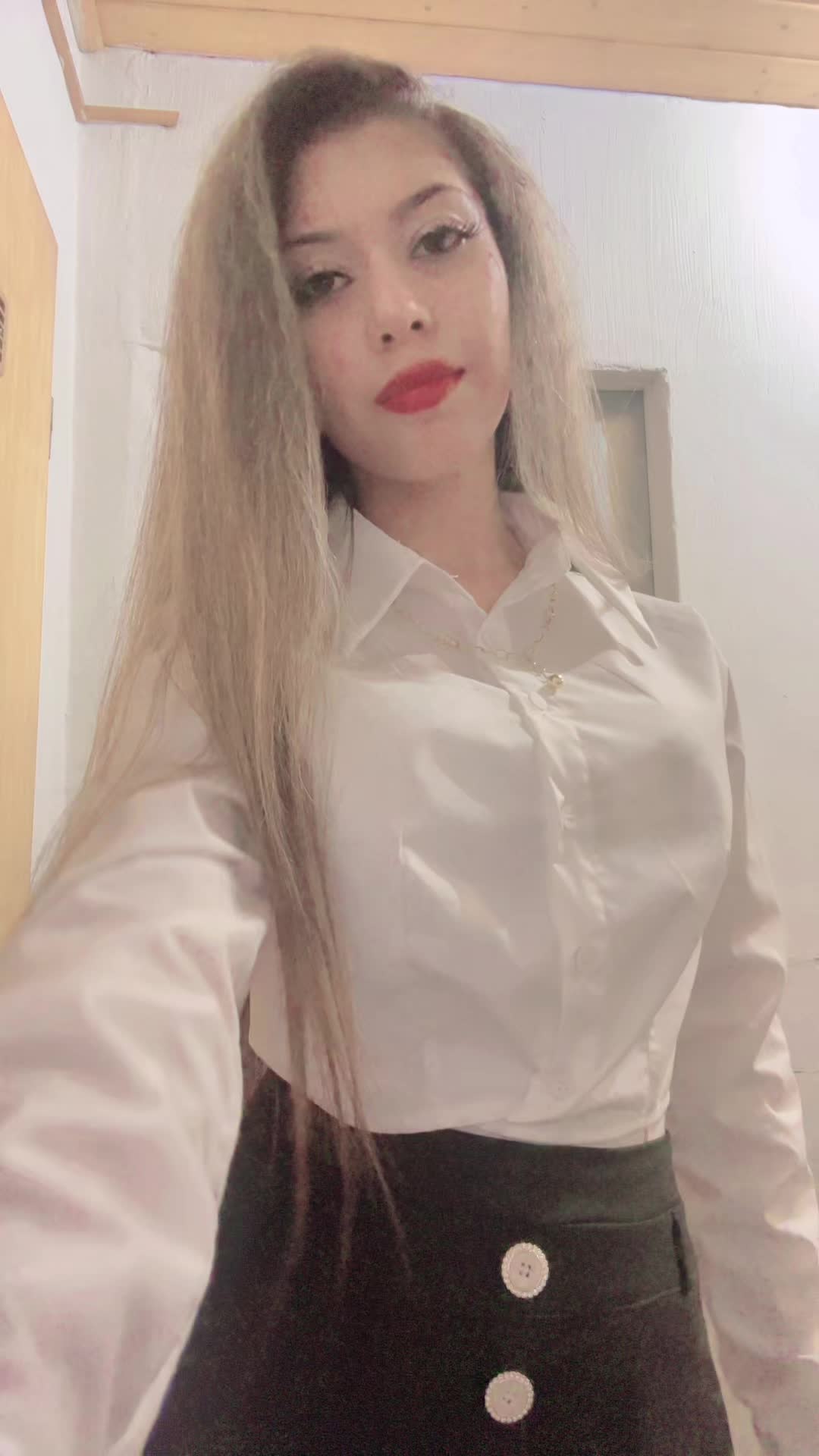@๐๐ฅ๐