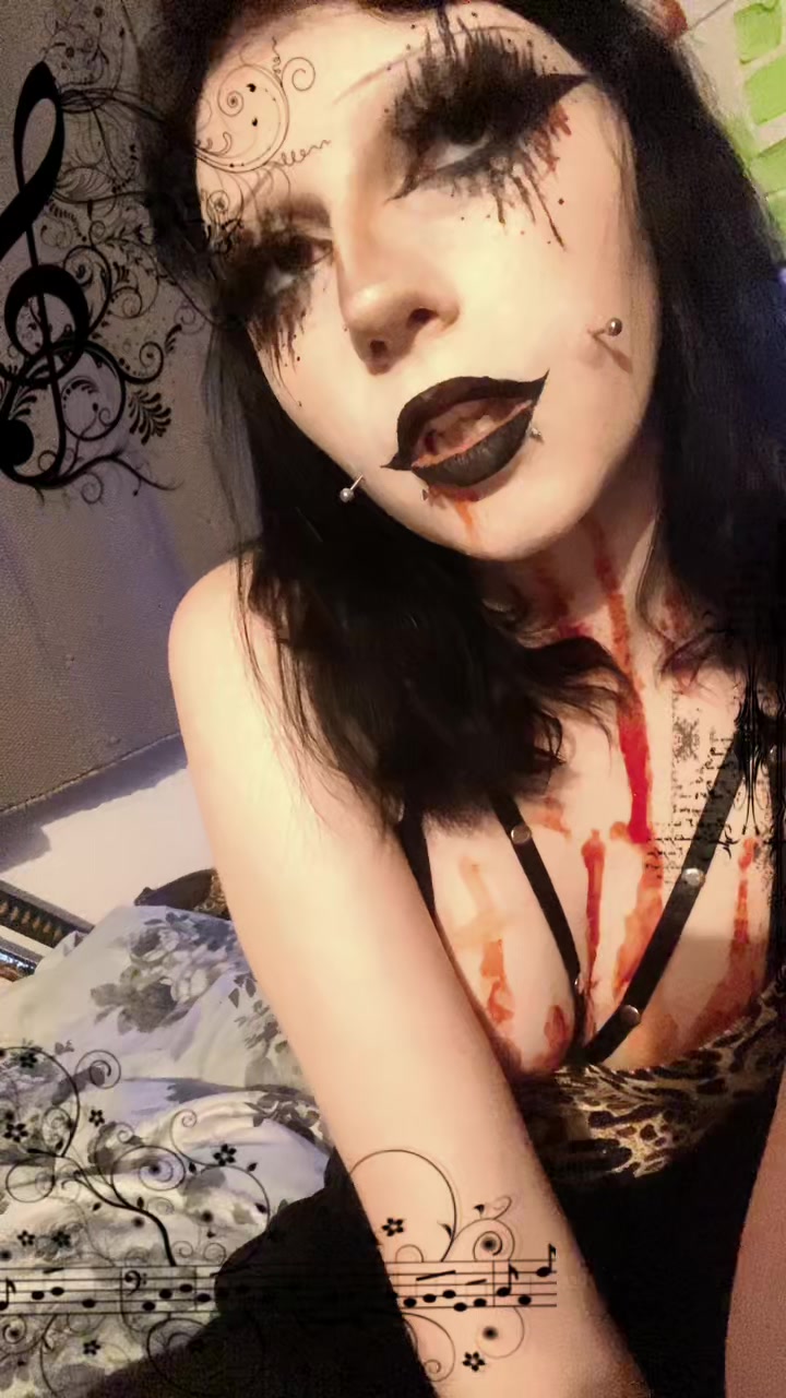 @<3