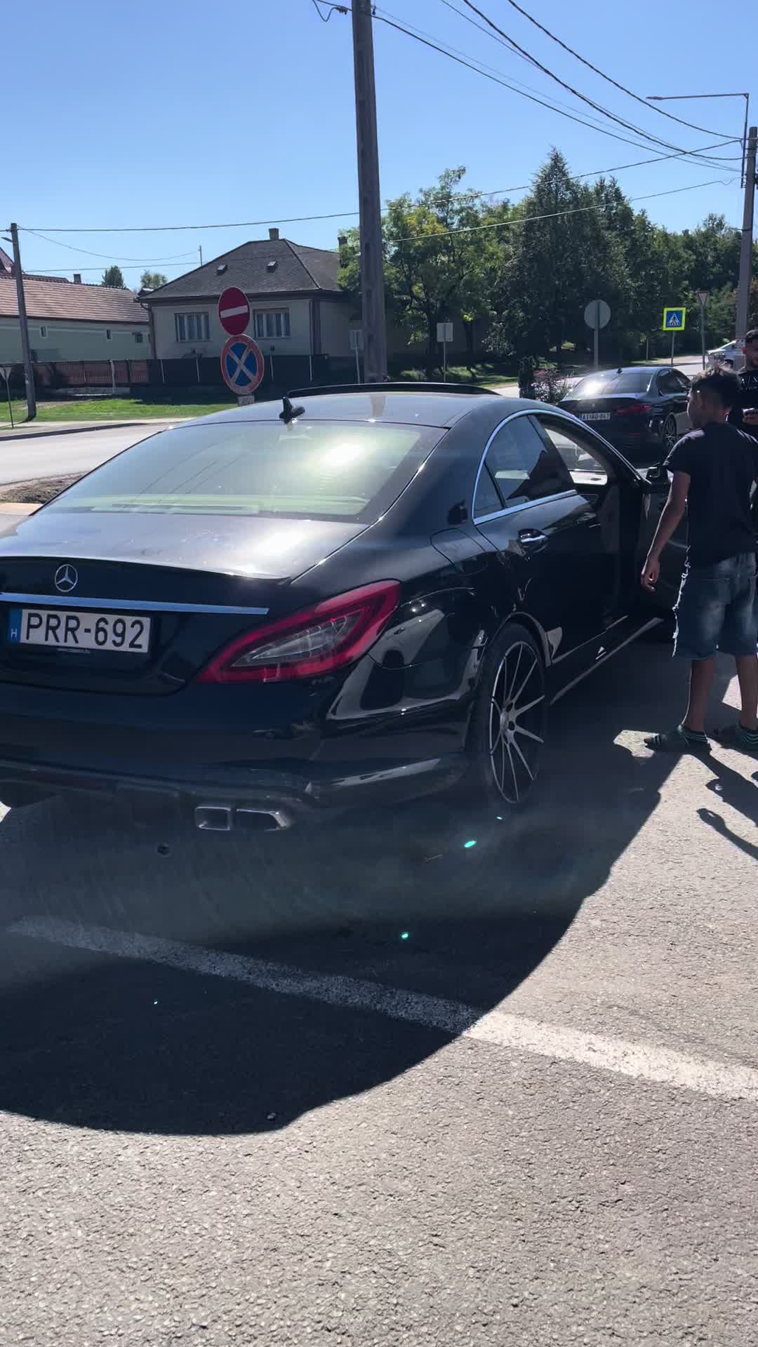 @kanalaskriszti&aacute;n