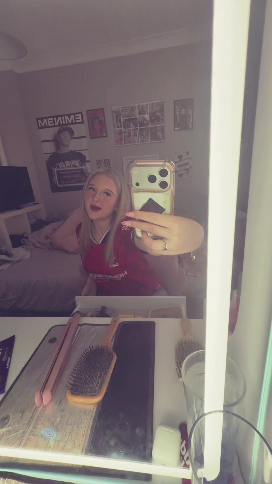 @lily x