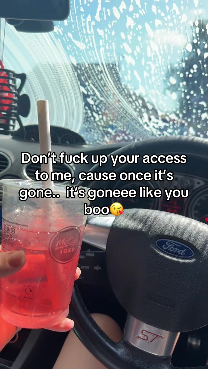 @Kayleigh🖤