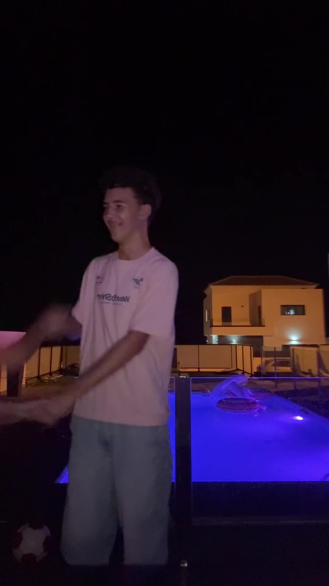 @𝐴𝑖𝑡𝑎𝑛𝑎