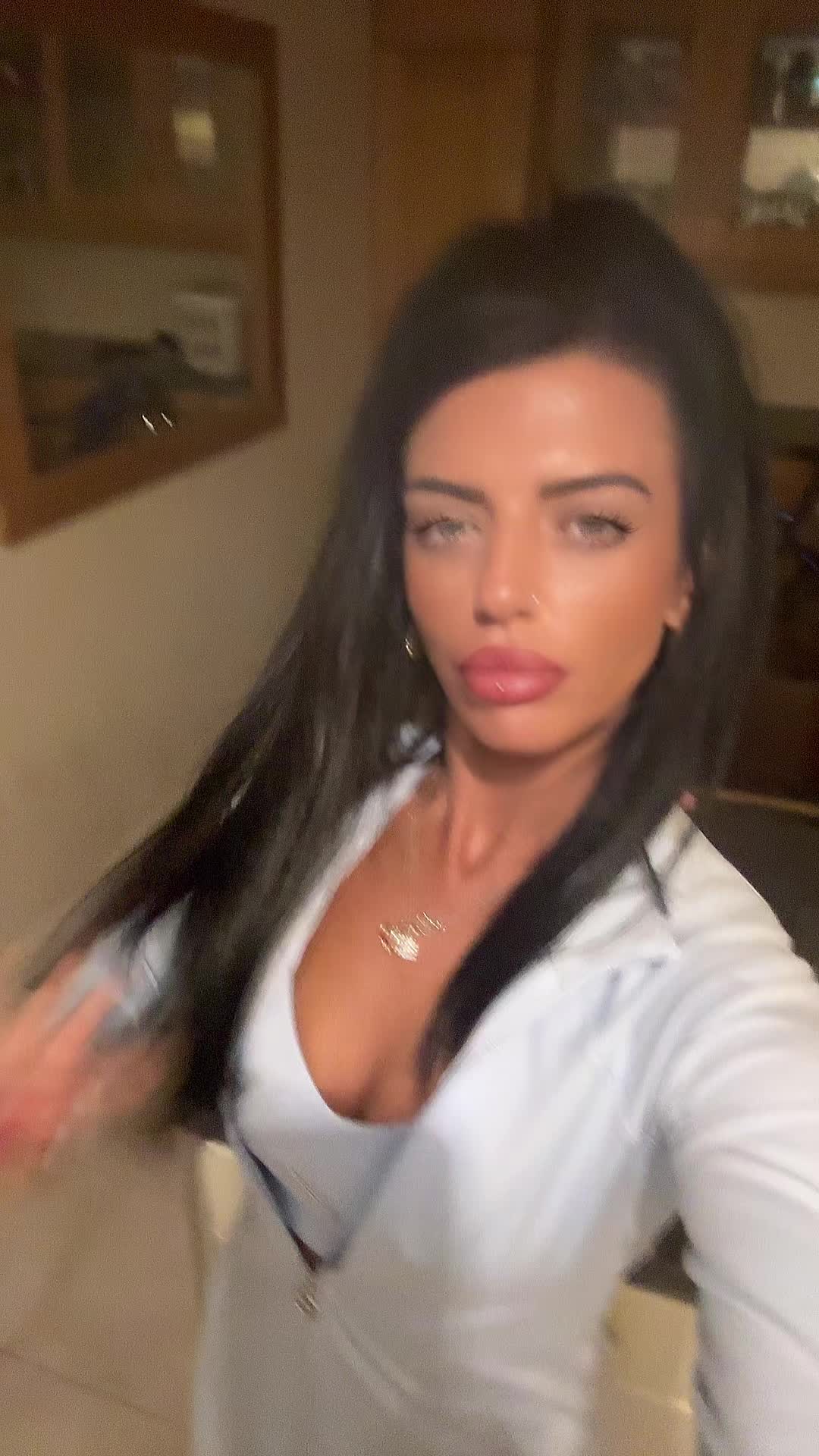 @𝓔 𝓫 𝓸 𝓷 𝔂 🍒
