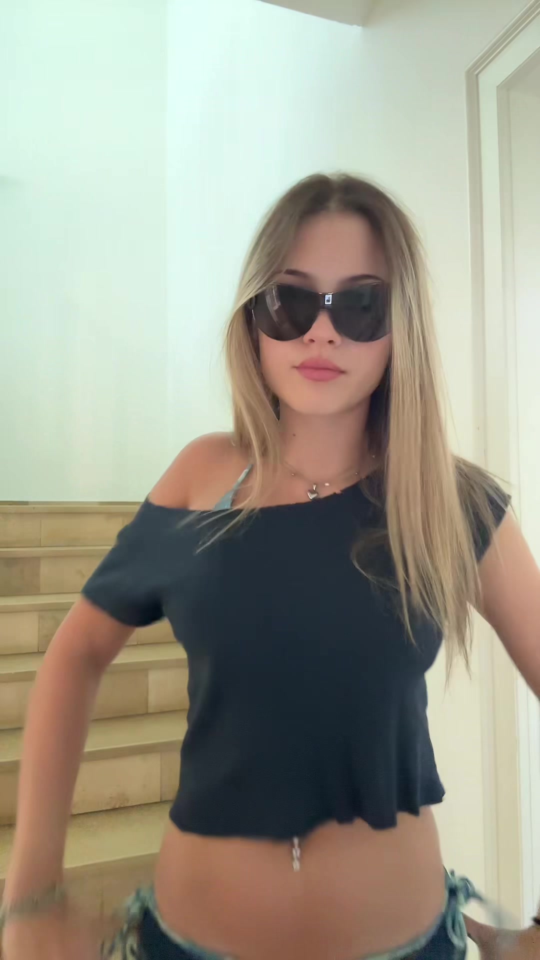 @ellaz.spam35