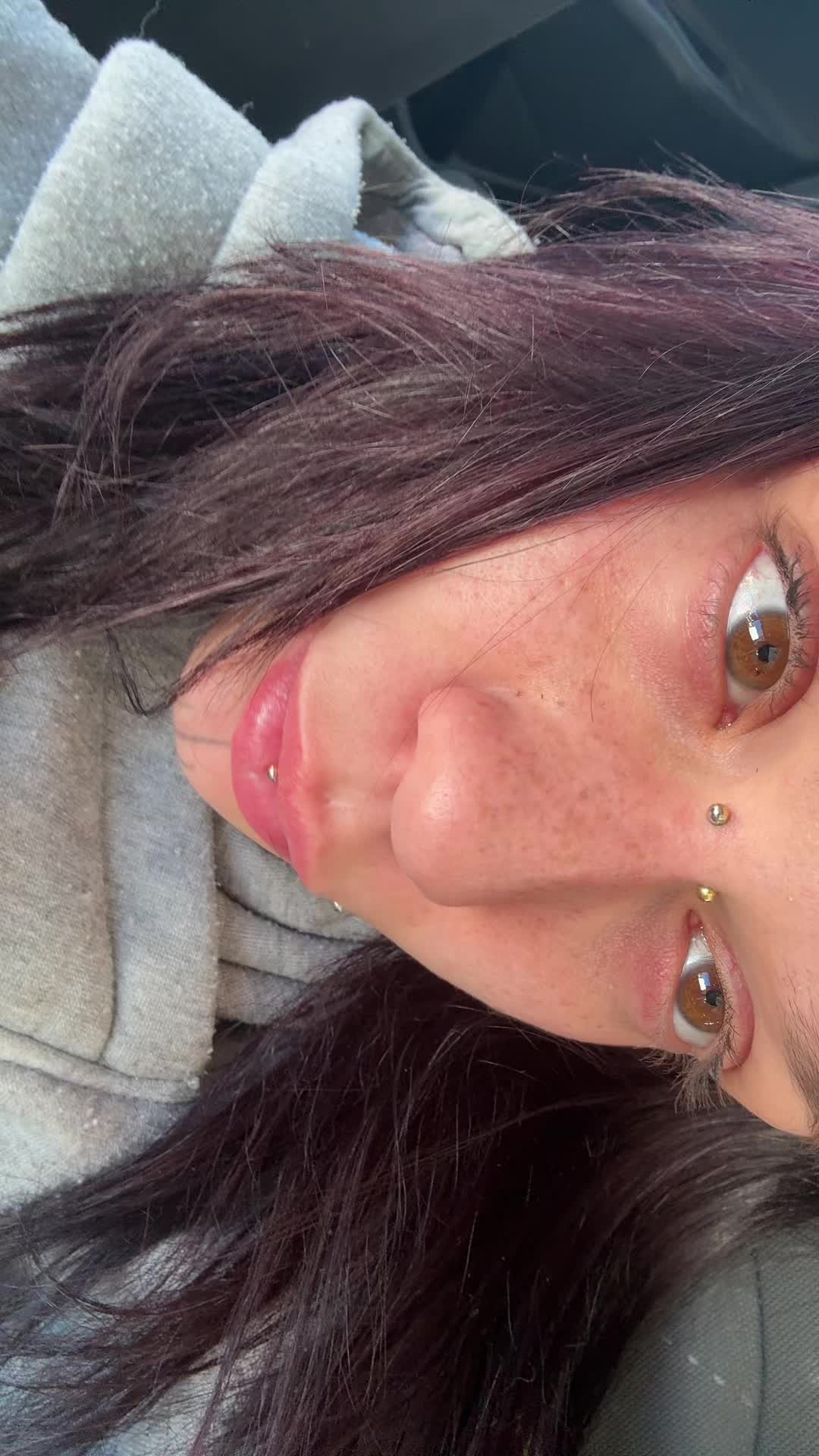 @𝐆𝐫𝐞𝐭𝐚 𝐓𝐫𝐢𝐥𝐥𝐢