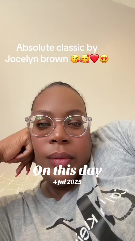 @MrsFranceskamara77