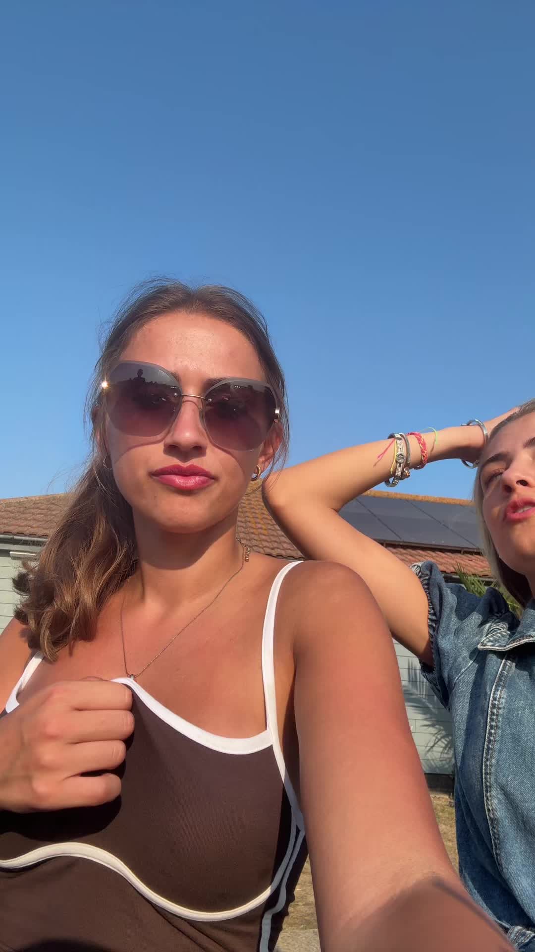 @Tillyrose😘