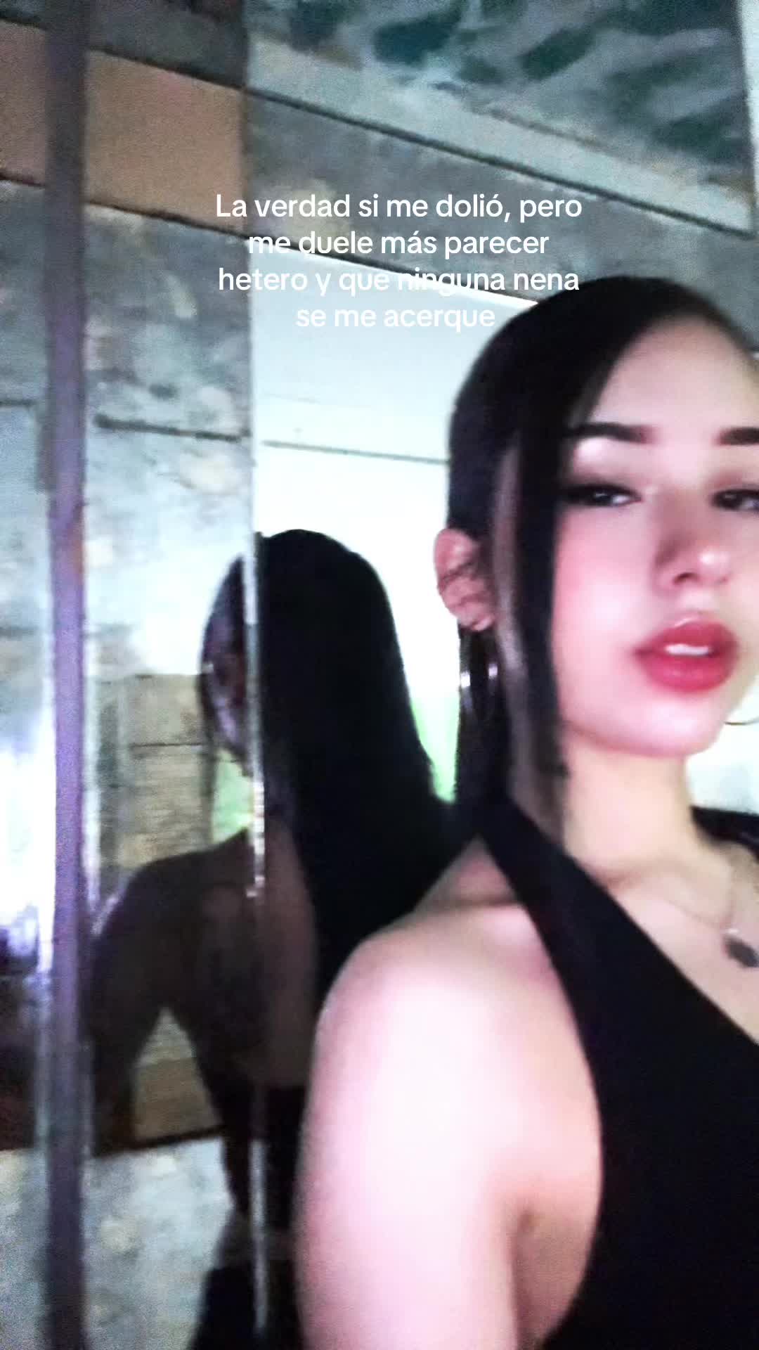 @⃟
