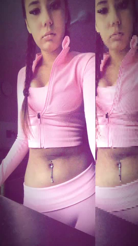 @𝐥𝐚𝐮𝐫𝐞𝐧🩷