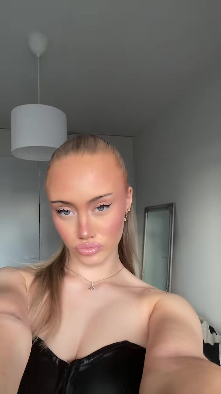 @HELMIINA