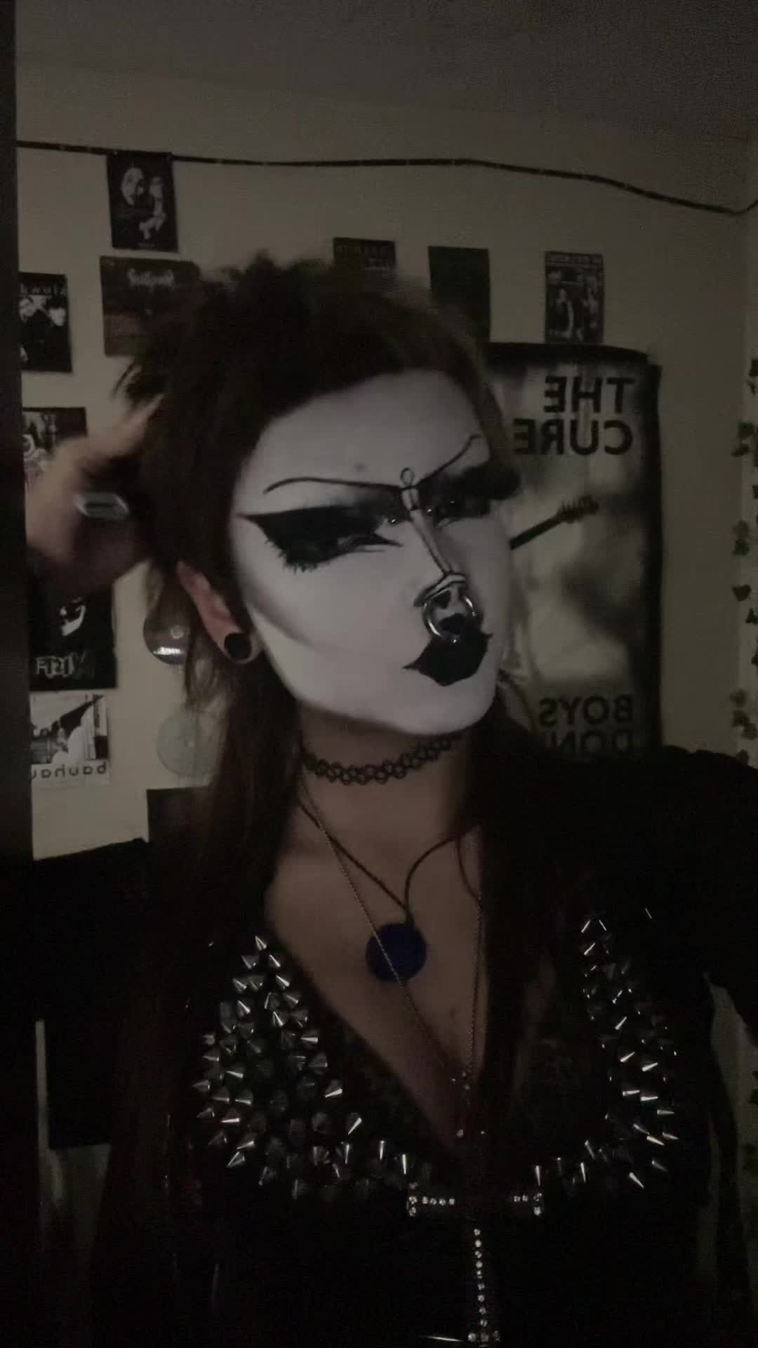 @Meg🦇