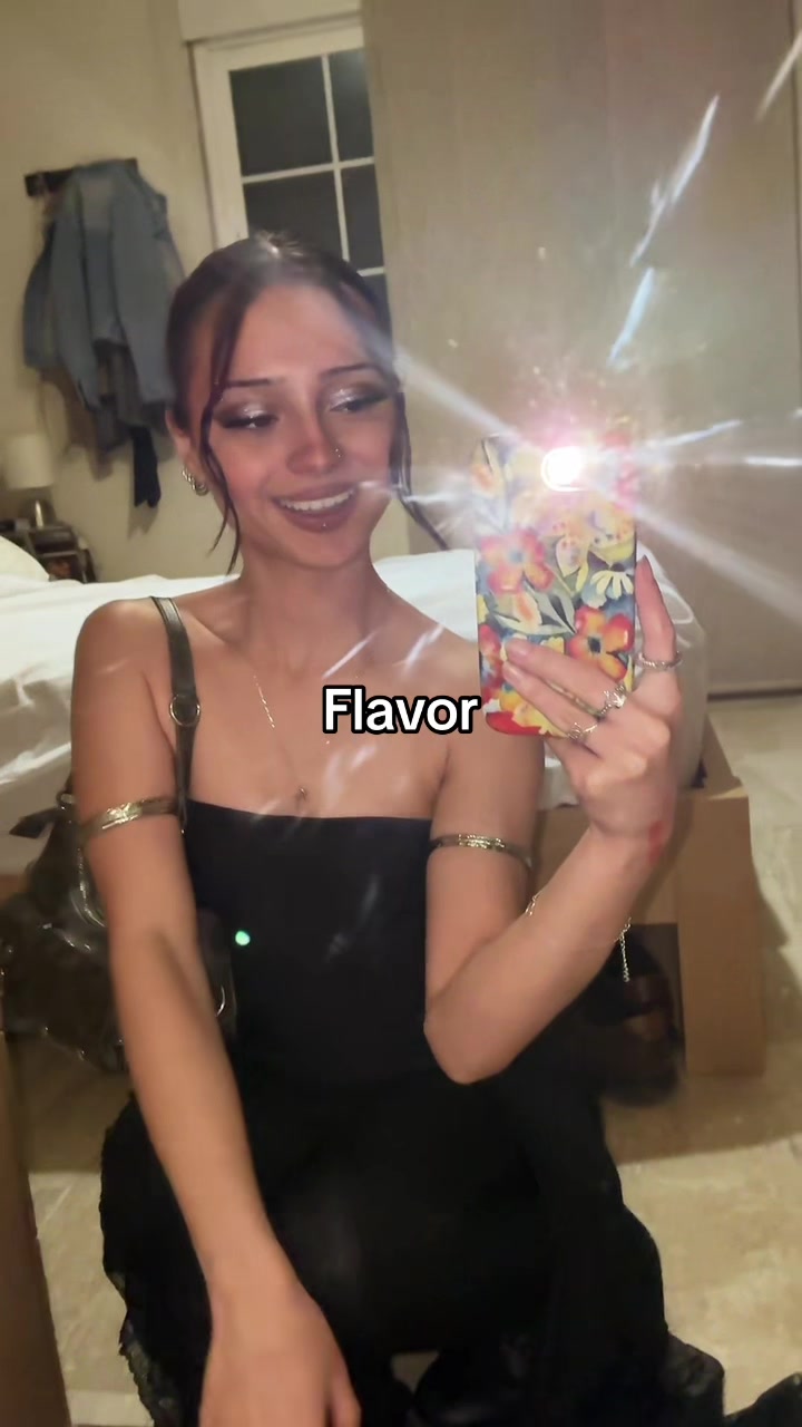 @Helena 🚭💸