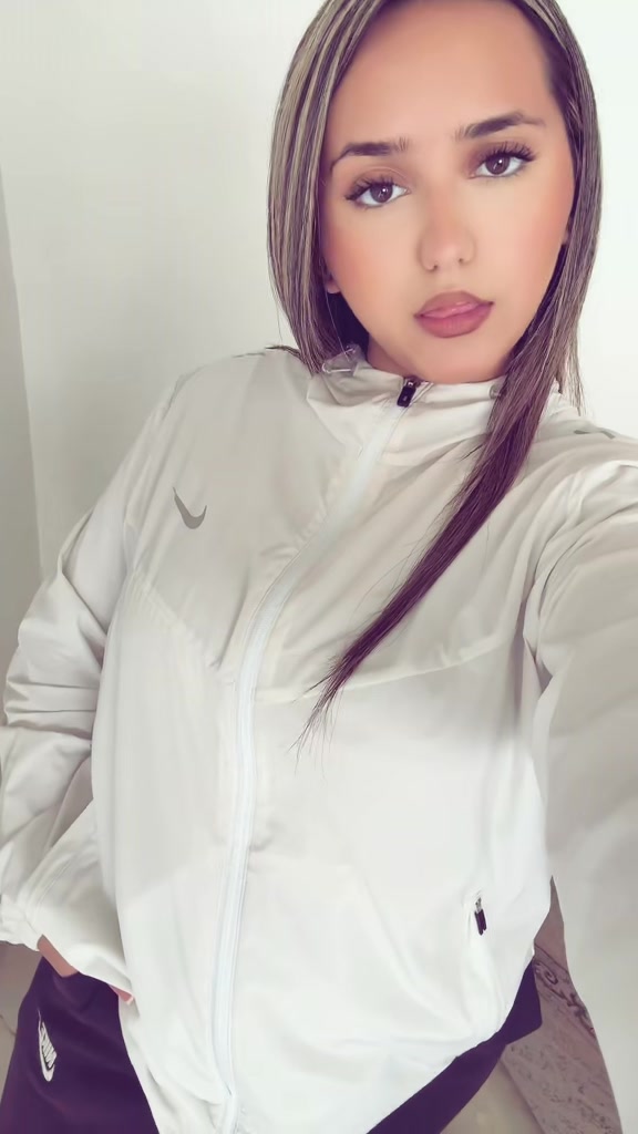 @𝐿𝒶𝓊𝓇𝒶