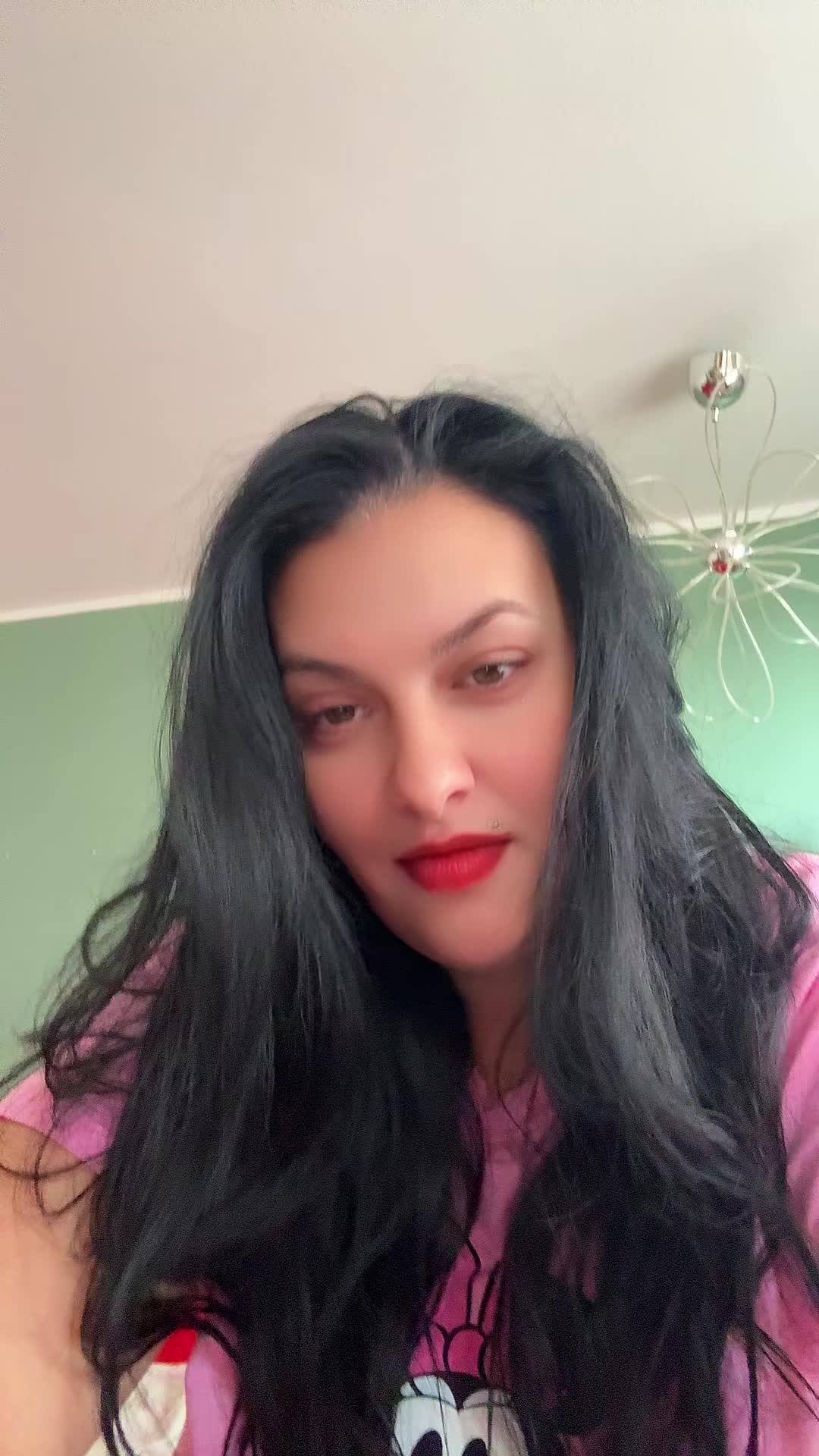 @Anirc_Anele38