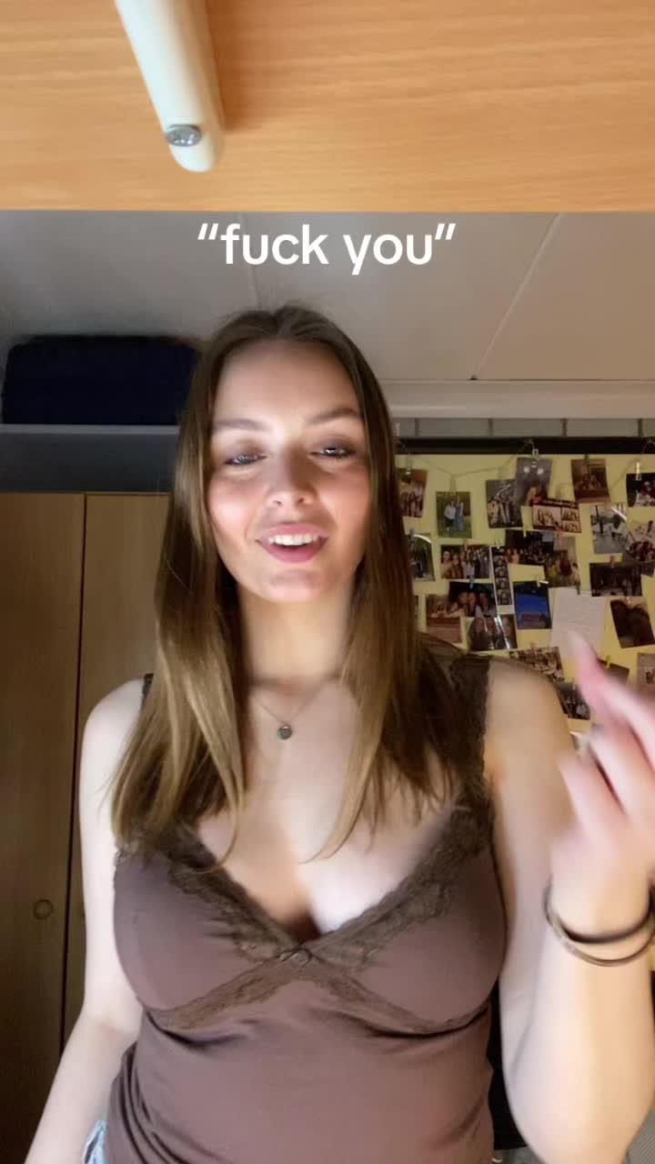 @ELLA 😝
