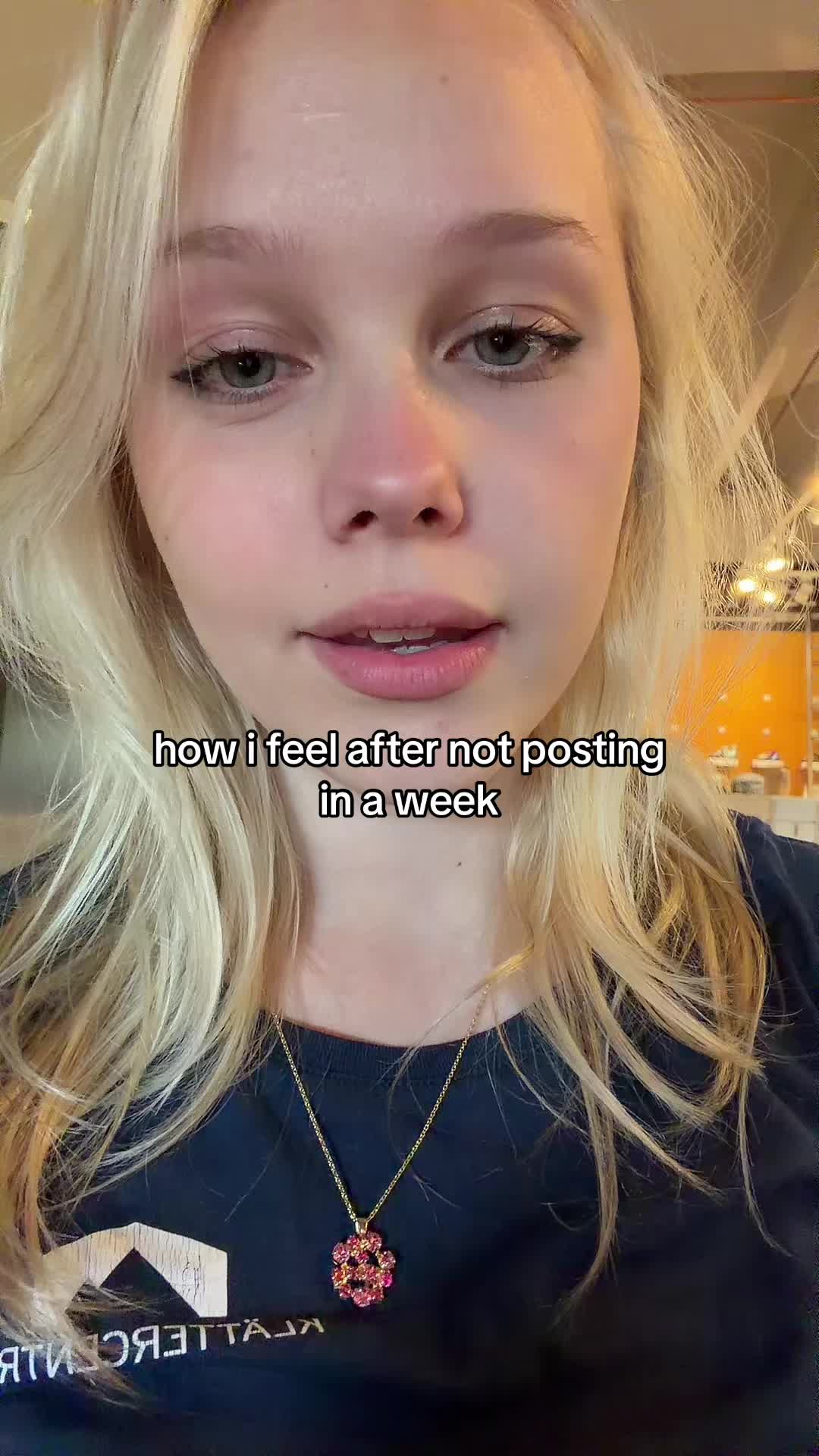 @elisedrinksalmondmilk
