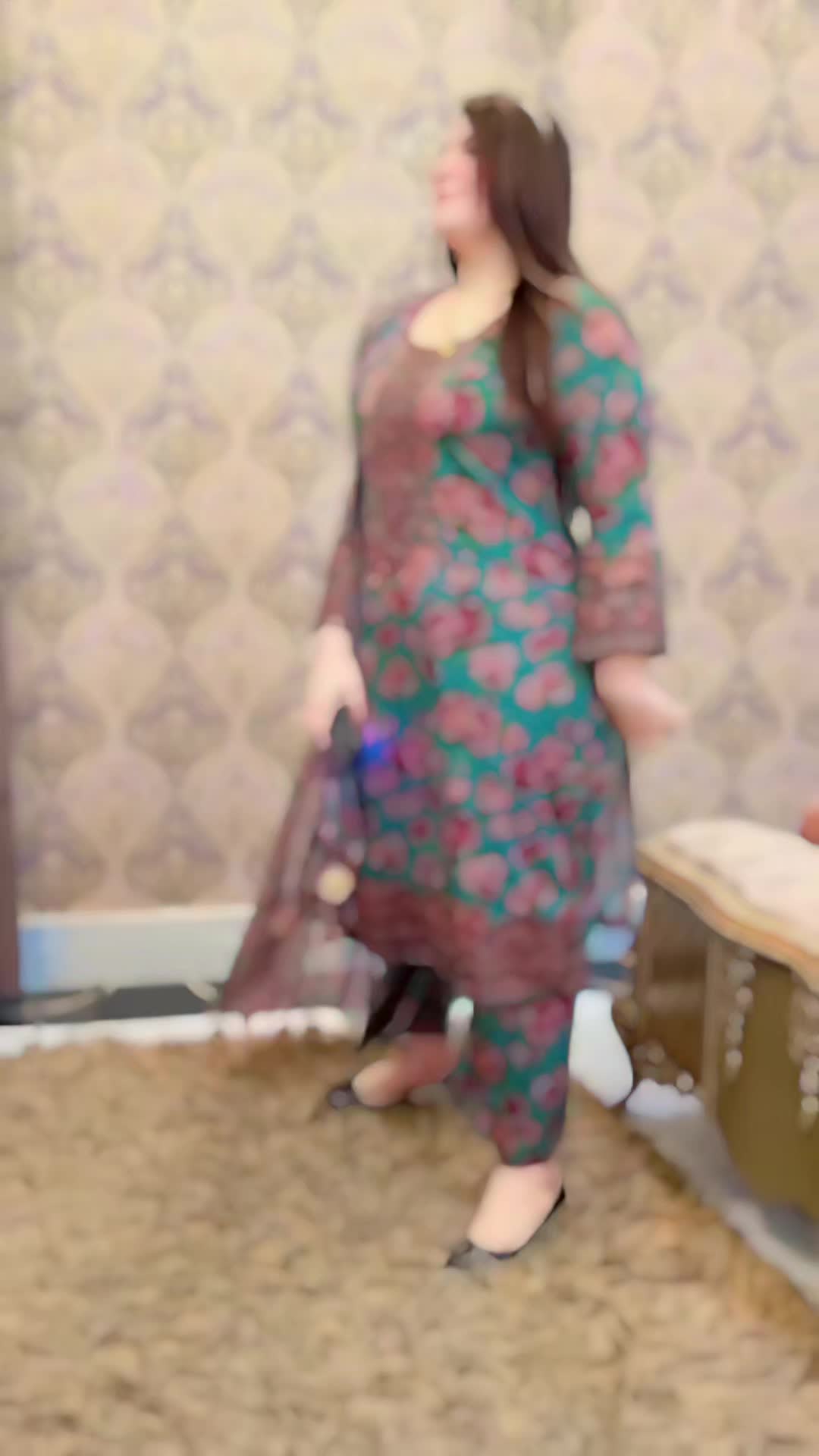 @𝐅𝐚𝐫𝐰𝐚 𝐪𝐮𝐞𝐞𝐧