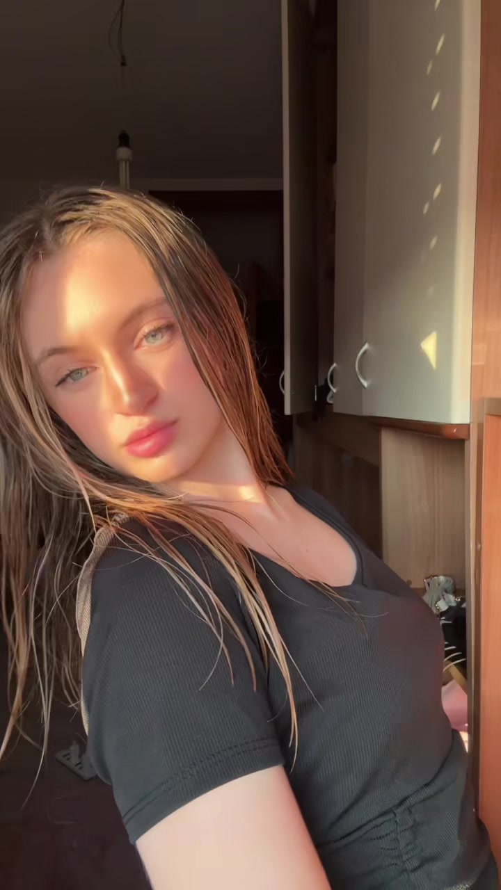 @𝑎𝑙𝑒𝑠𝑠𝑖𝑎