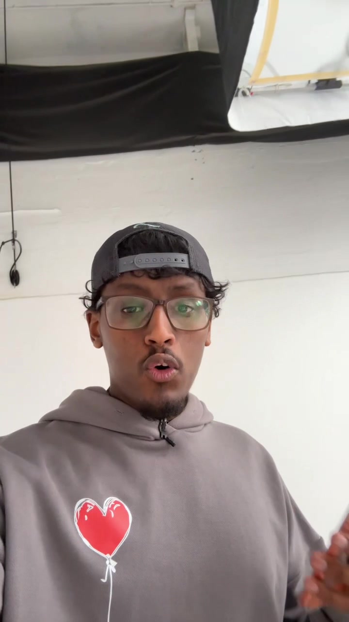 @Abz