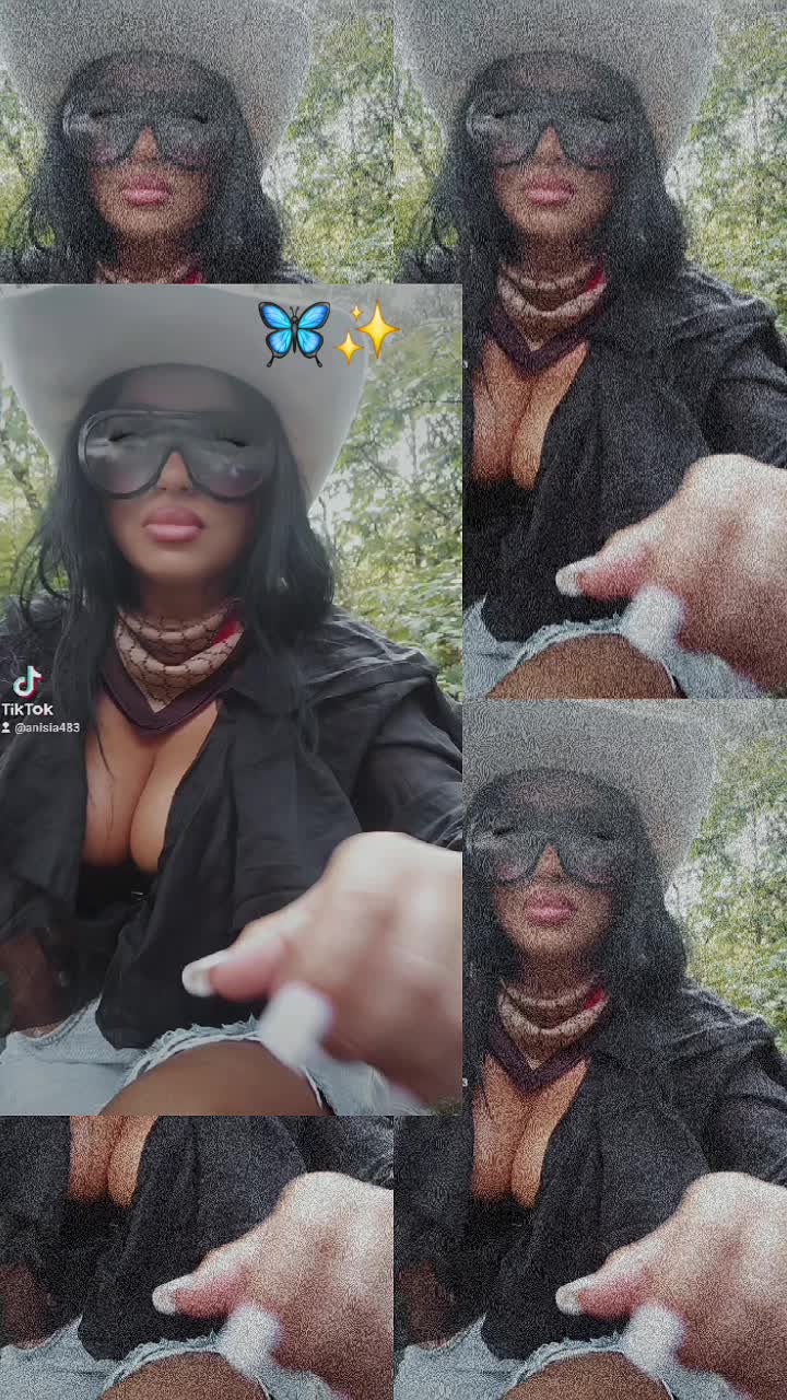 @Anisia